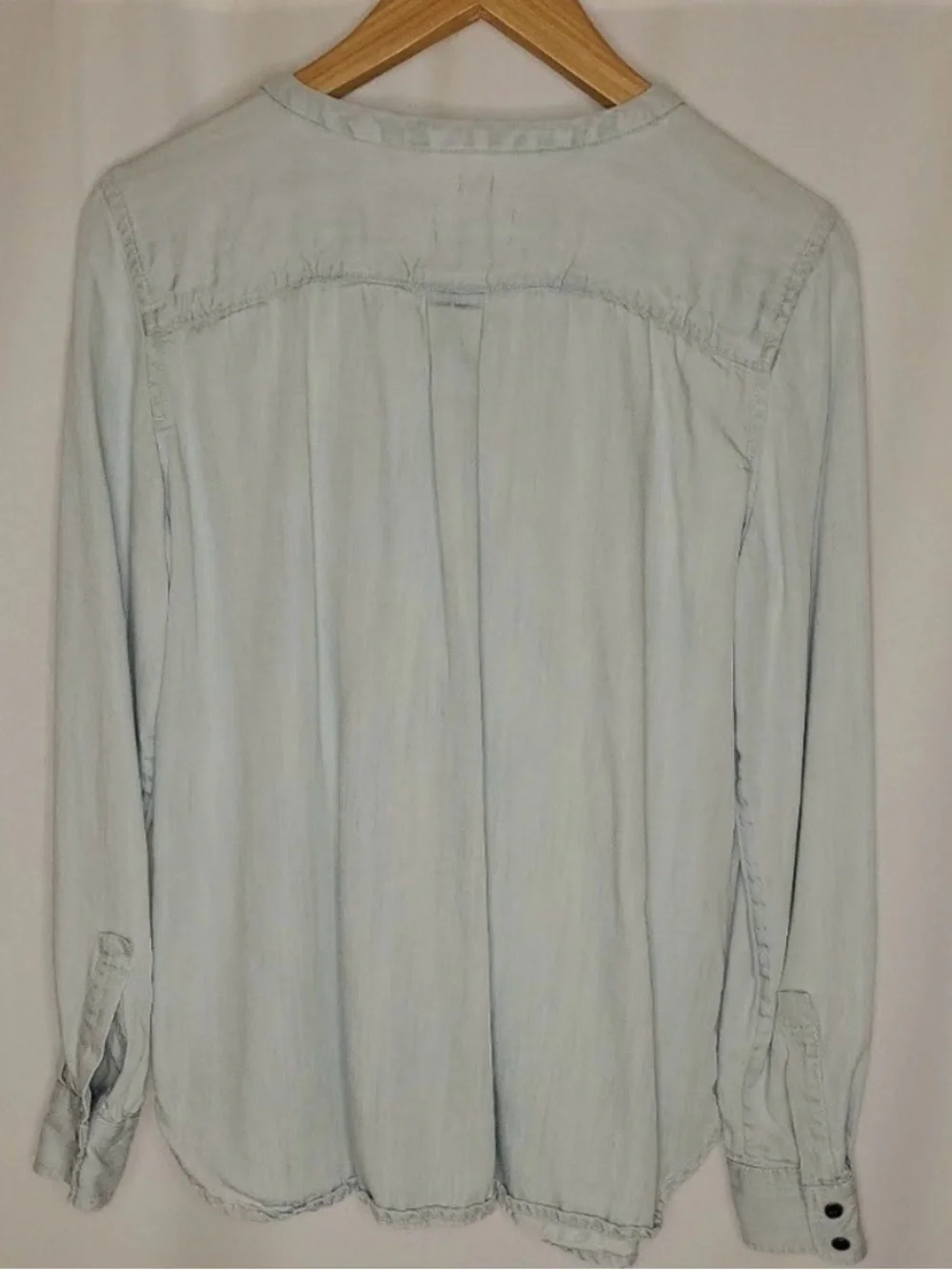 Ann Taylor Loft softened chambray shirt sz xs